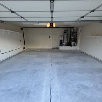 Epoxy floor coating Edgewood NM with polyaspartic topcoat - Loading